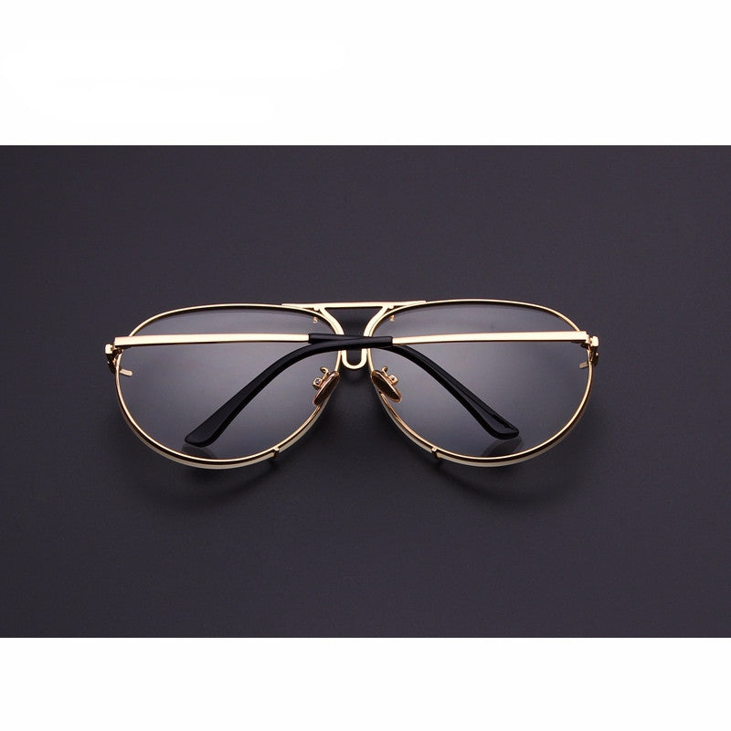 Oversized Pilot Sunglasses